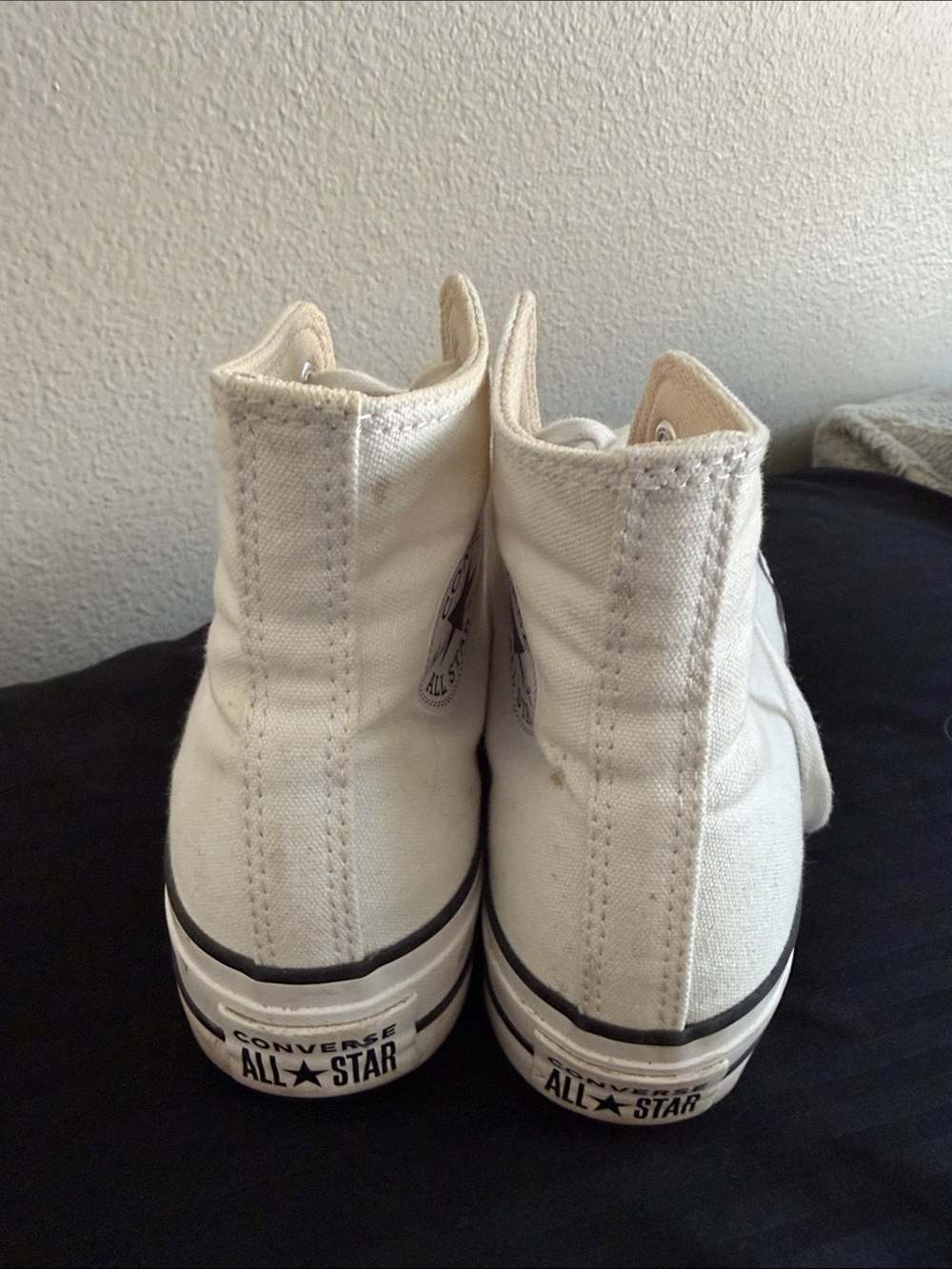 High-Top Platform Converse - Picture 3 of 3